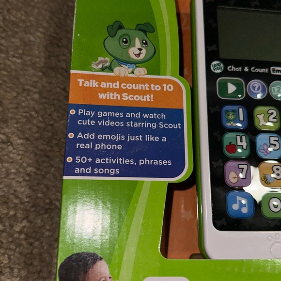 LeapFrog Chat and Count Emoji Phone - Picture 3 of 13